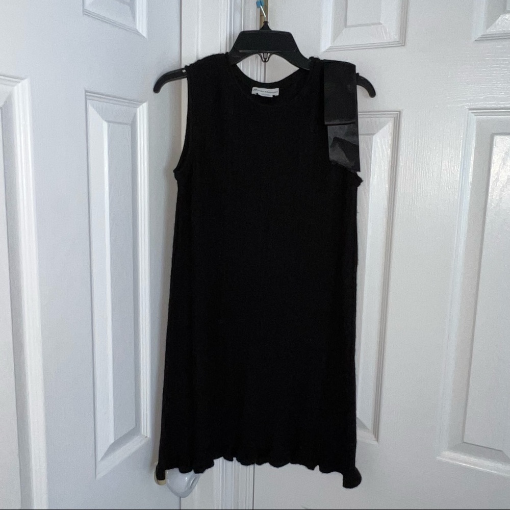 Charming Sleeveless Acrylic (knit Like) Black Shift. Add A Shawl For Fall